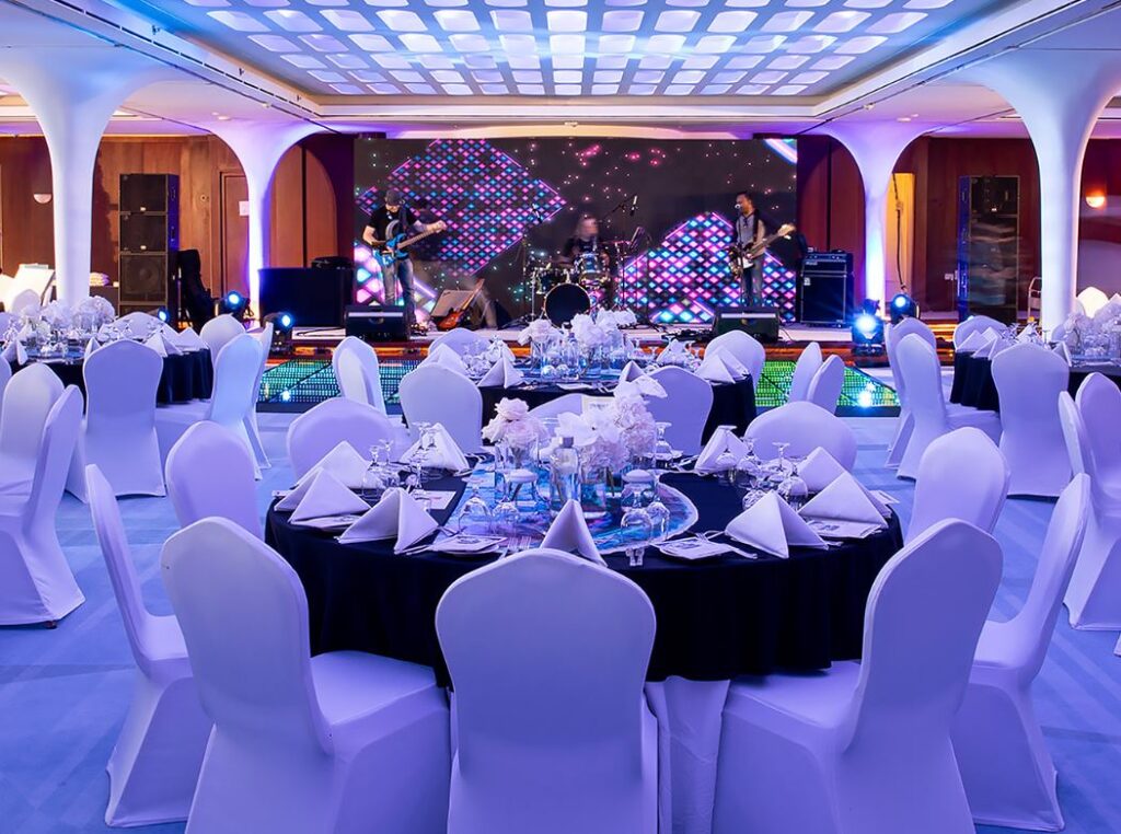 Make your event stress-free with Bahrain Rentals Services. From furniture to setup, enjoy support for weddings & parties.